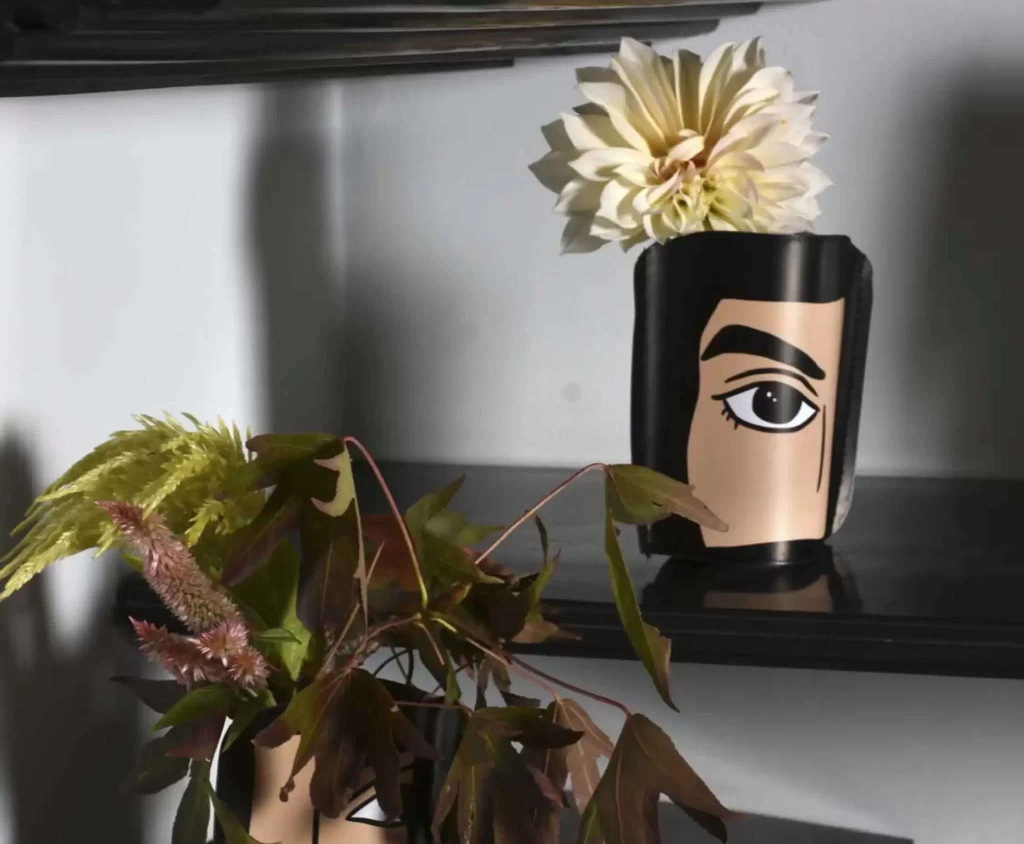 OSIRIS EYE Paper Vase