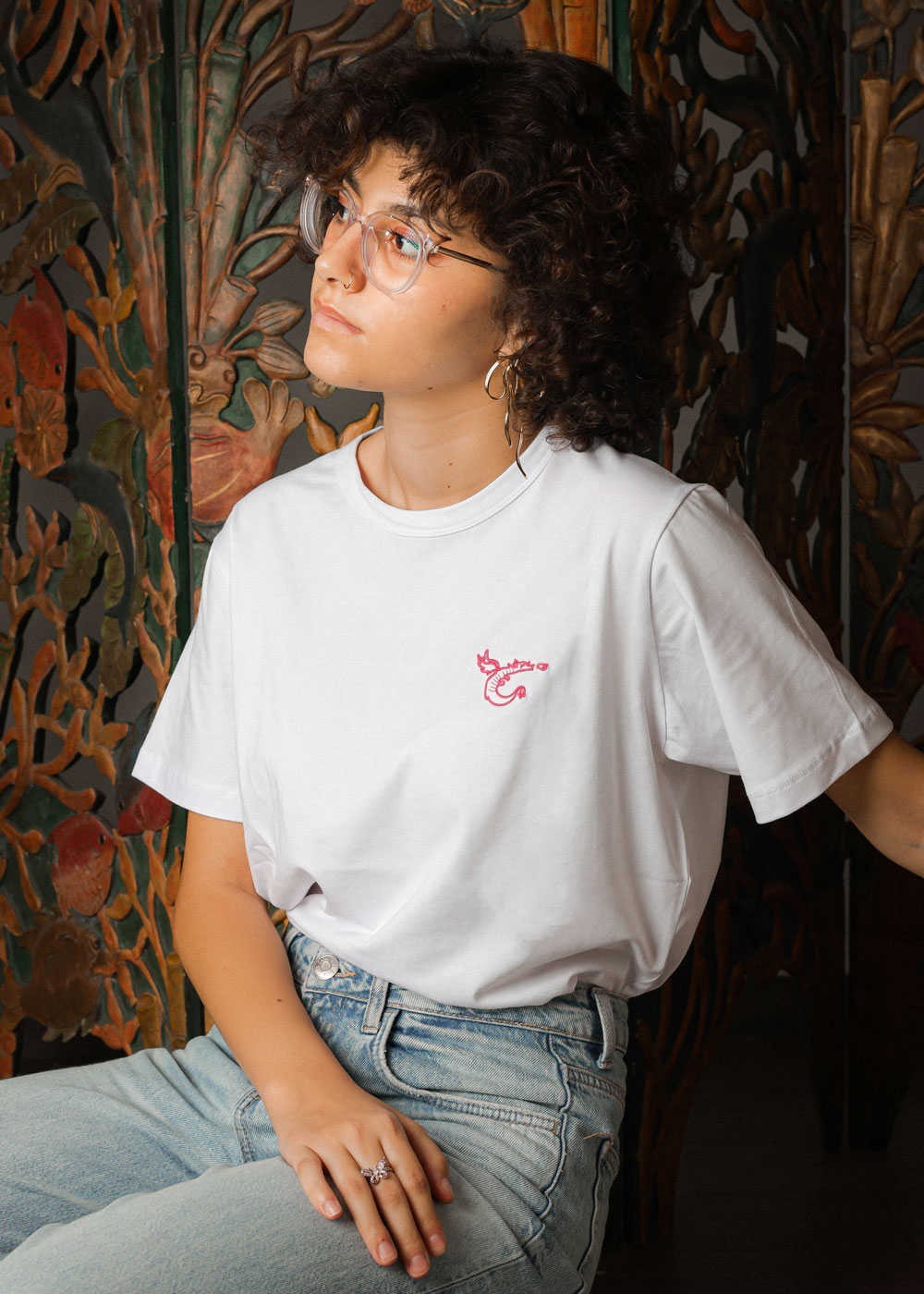 CLASSIC WHITE EMBROIDERED T-shirt